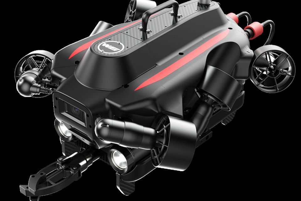 水中ドローン　FIFISH　W6　NAVIの画像